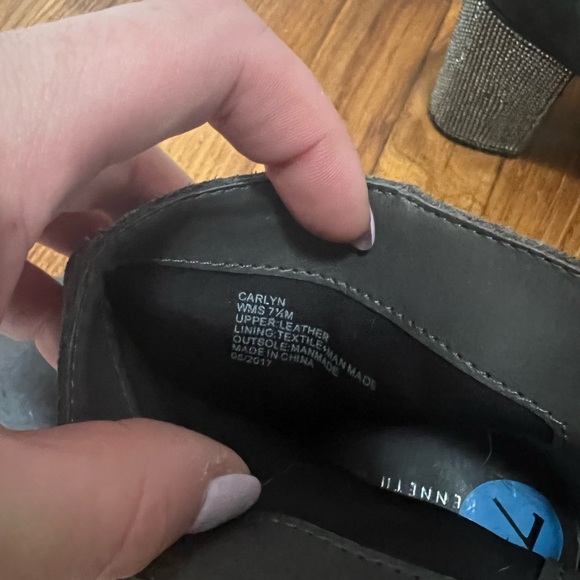 Grey sparkle heel booties - Picture 5 of 6